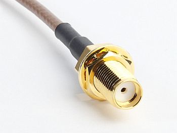 RG 316 mit SMA Einbau-Buchse auf CRC9 Winkelstecker, 1m